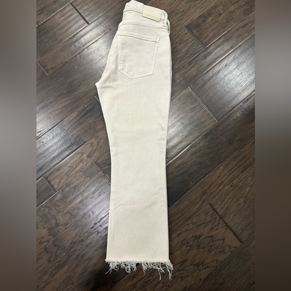 Women's Citizens of Humanity Isola Cropped Raw /Hem In Almond Jeans. Size 29 - Picture 2 of 7